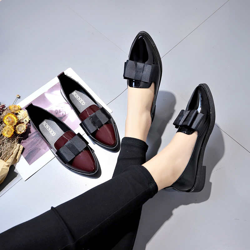 أحذية مسطحة سوداء/حمراء داكنة  - مراجعة Womens Heels وسعره